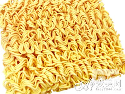  方便面多含抗氧化劑 巧識食物背后的添加劑 