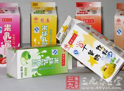 酸奶飲品含有十幾種添加劑